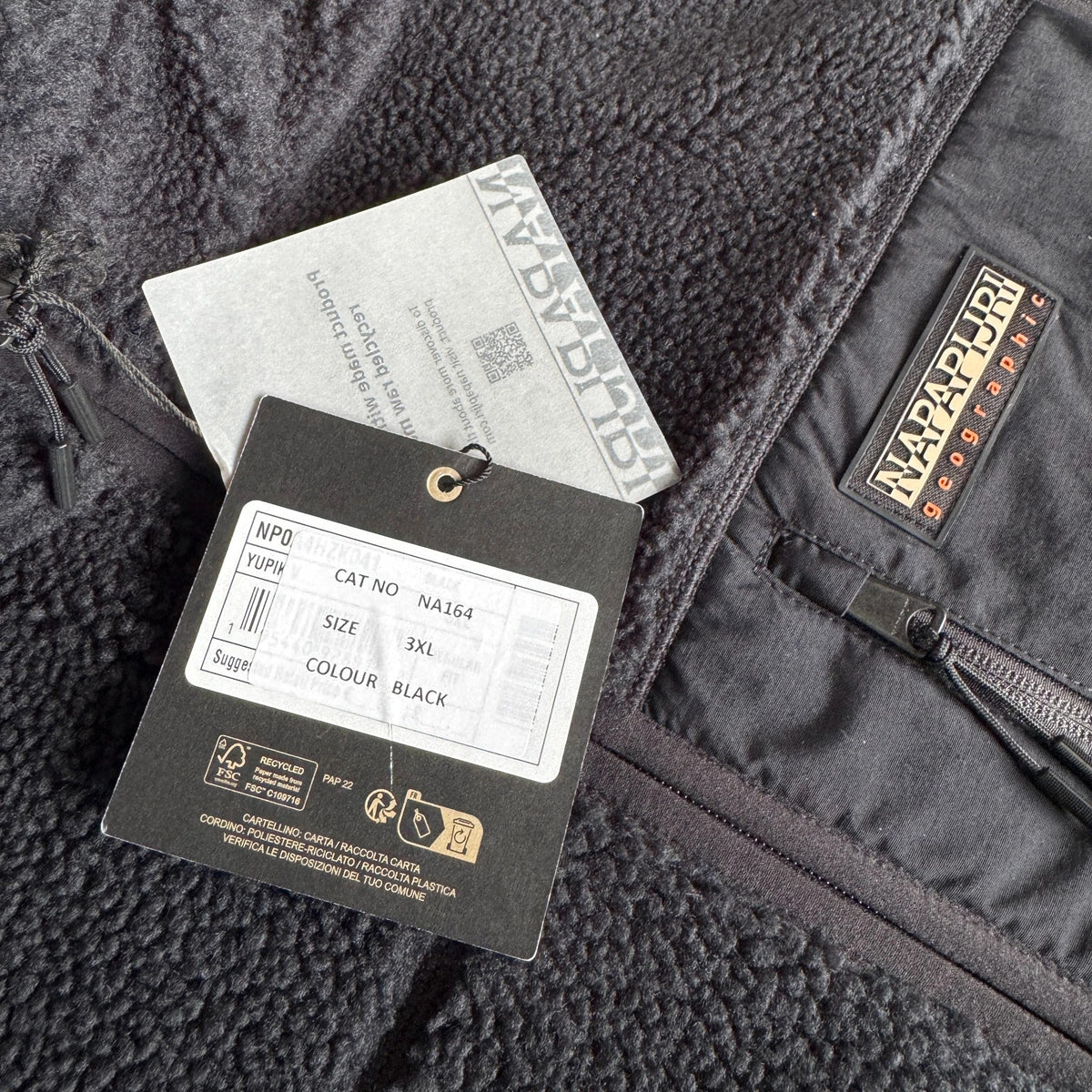 Napapijri black fleece vest with logo patch and zippered pockets, size 3XL.