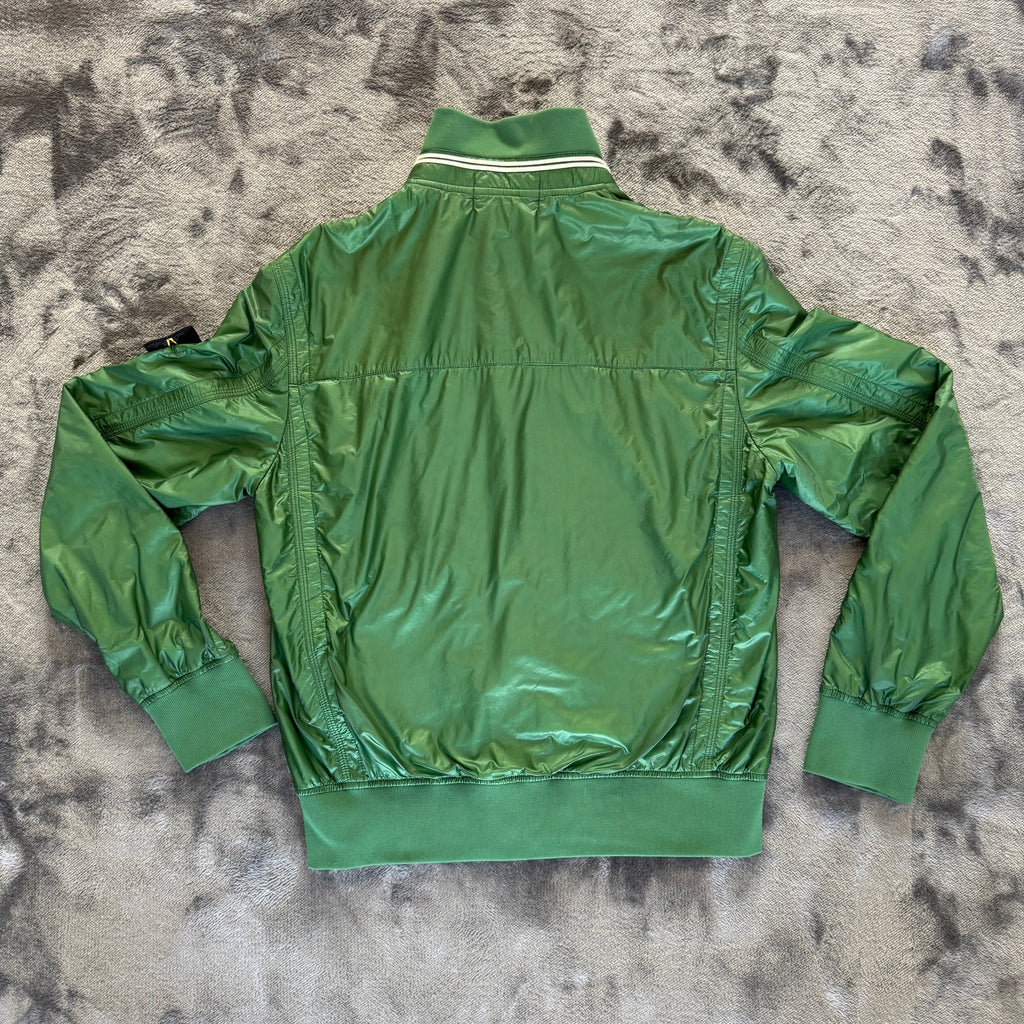 Authentic Stone Island Men’s Micro Ripstop Tyvek Shield Jacket – Green – Medium