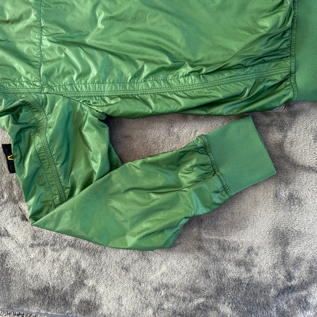 Authentic Stone Island Men’s Micro Ripstop Tyvek Shield Jacket – Green – Medium