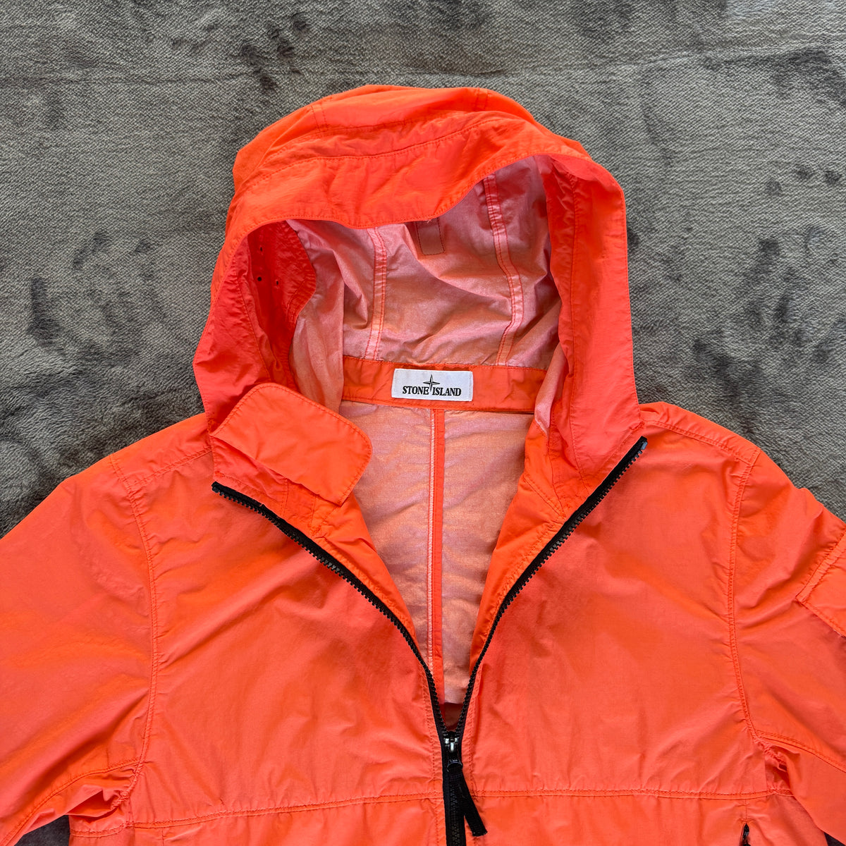 Stone Island Naslan Light Watro Hooded Jacket – Medium - Coral